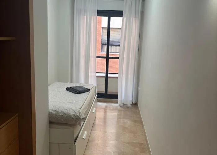 Pintor Llorens Apartment